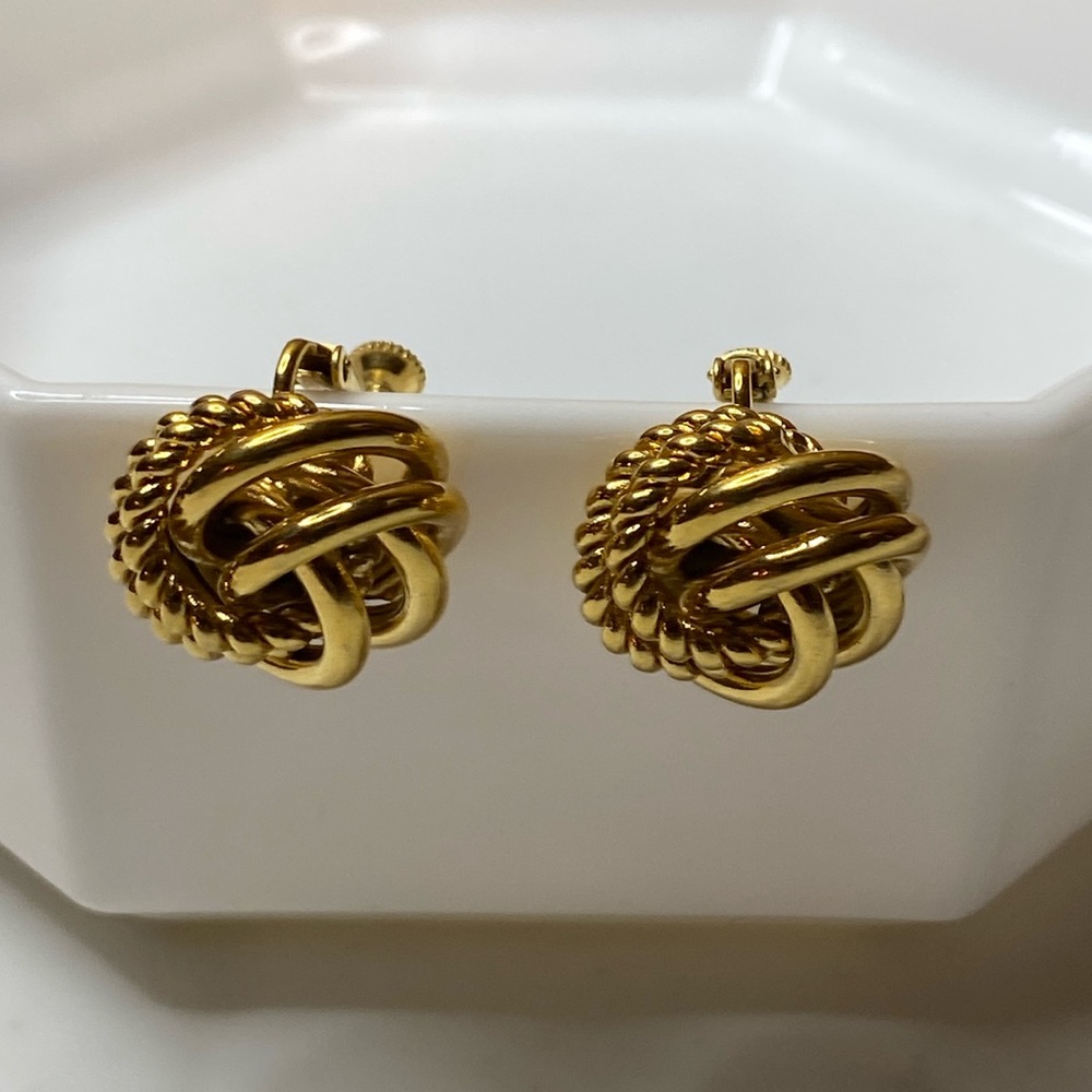 Vintage Napier Gold Tone Knot ClipOn Earrings